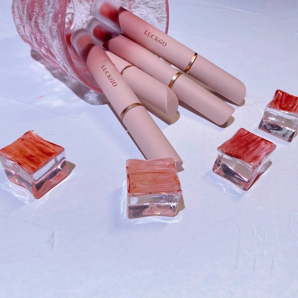 Plain Face White Good-looking Lip Lacquer